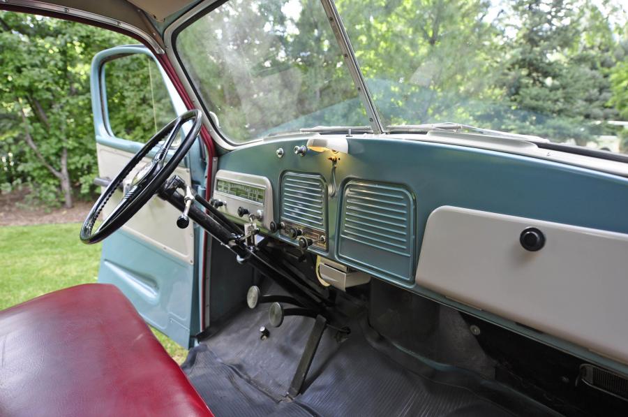  Studebaker 2R5 &frac12;-Ton Pickup Truck 1952 года  (фото 2 из 6)